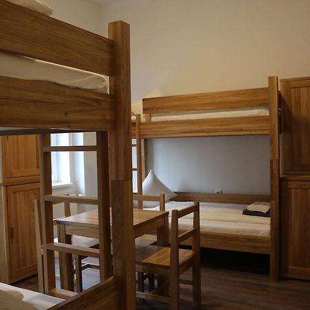Hotel Sinos Klagenfurt am Woerthersee Екстер'єр фото
